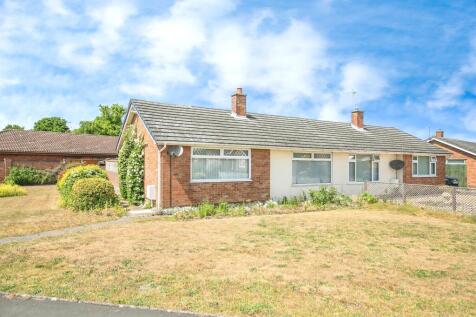 2 bedroom semi-detached house for sale