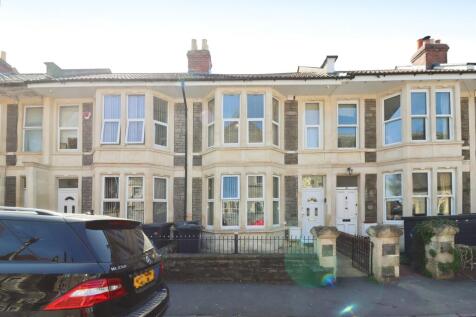 4 bedroom town house for sale