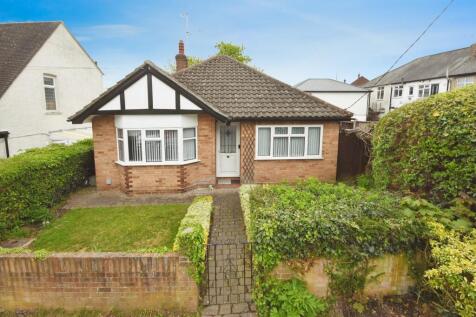 2 bedroom detached bungalow for sale