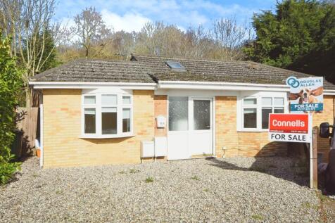 2 bedroom detached bungalow for sale