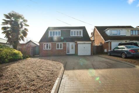 6 bedroom detached house for sale