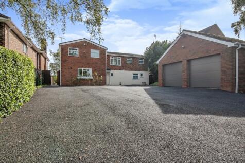 5 bedroom detached house for sale