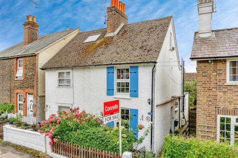 2 bedroom semi-detached house for sale