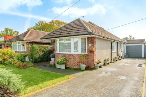 3 bedroom semi-detached bungalow for sale