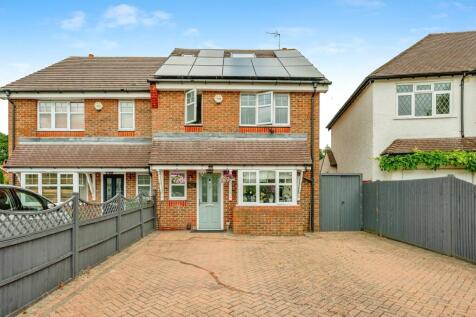 4 bedroom semi-detached house for sale
