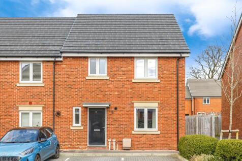 3 bedroom end of terrace house for sale