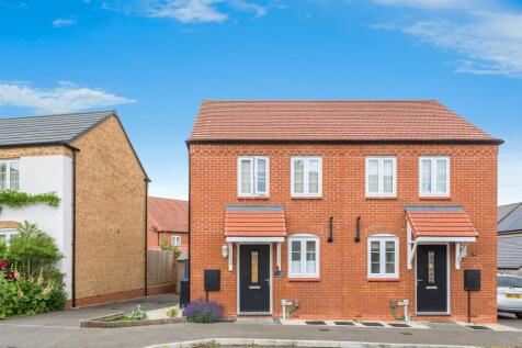 2 bedroom semi-detached house for sale