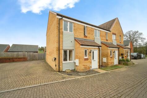 2 bedroom end of terrace house for sale