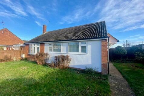 2 bedroom detached bungalow for sale