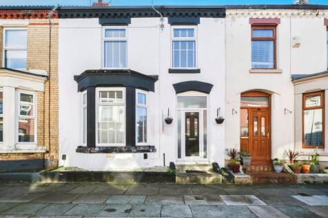 4 bedroom terraced house for sale