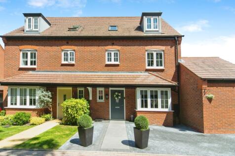 4 bedroom semi-detached house for sale