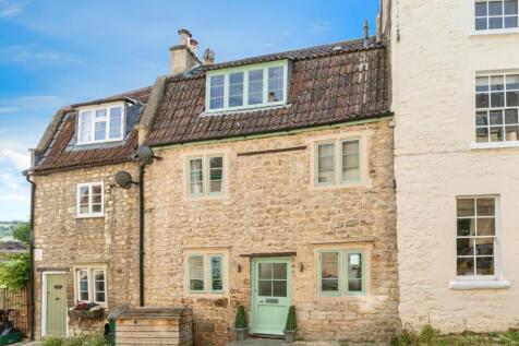 2 bedroom terraced house for sale