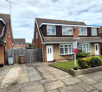 3 bedroom semi-detached house for sale