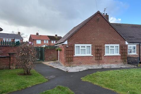 2 bedroom terraced bungalow for sale