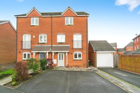 4 bedroom semi-detached house for sale
