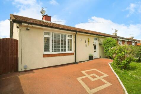 3 bedroom semi-detached bungalow for sale