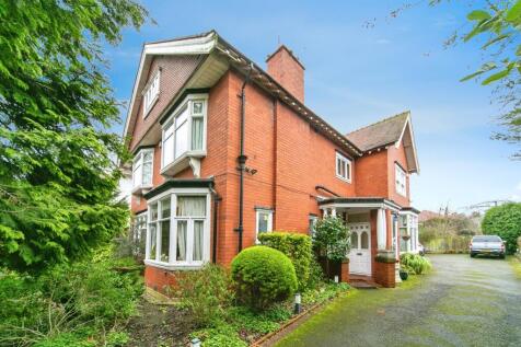 7 bedroom detached house for sale