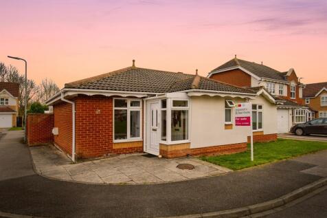 2 bedroom detached bungalow for sale