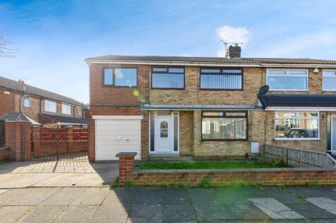 4 bedroom semi-detached house for sale