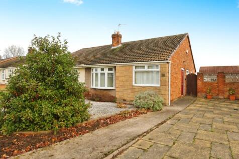 2 bedroom semi-detached bungalow for sale