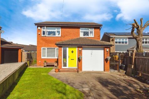 4 bedroom detached house for sale