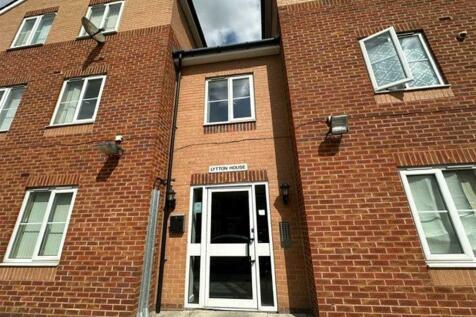 2 bedroom flat for sale