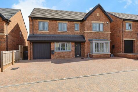 5 bedroom detached house for sale