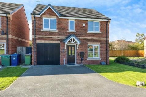 4 bedroom detached house for sale