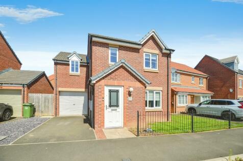 4 bedroom detached house for sale