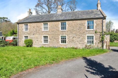 2 bedroom ground floor flat for sale