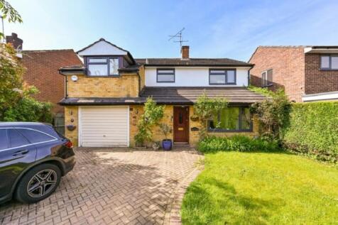 5 bedroom detached house for sale