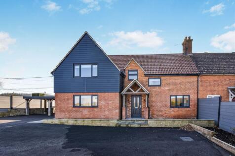 4 bedroom semi-detached house for sale
