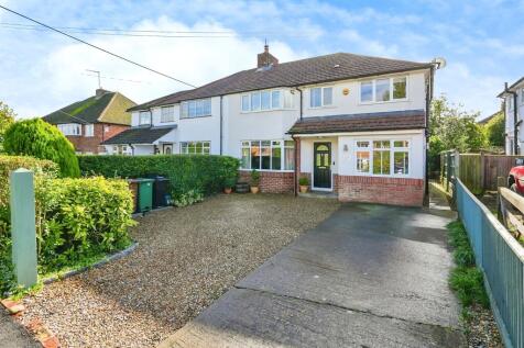 4 bedroom semi-detached house for sale