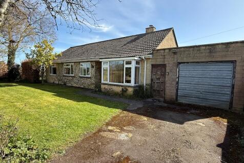 4 bedroom detached bungalow for sale