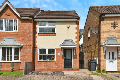 2 bedroom semi-detached house for sale