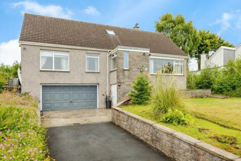 6 bedroom detached house for sale