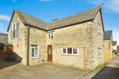 2 bedroom cottage for sale
