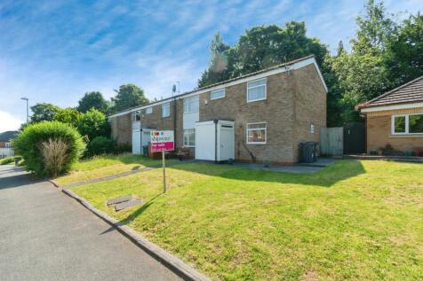 4 bedroom end of terrace house for sale