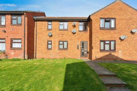 Studio flat for sale