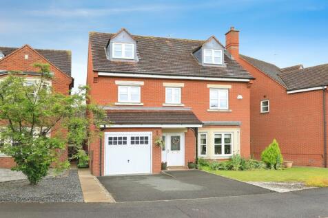 5 bedroom detached house for sale