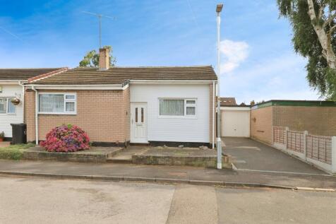 2 bedroom detached bungalow for sale