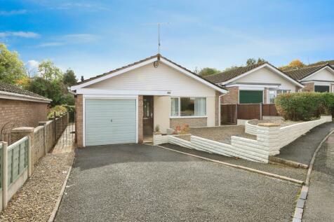 2 bedroom detached bungalow for sale