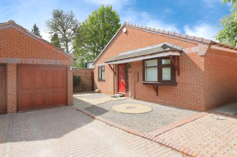 3 bedroom detached bungalow for sale