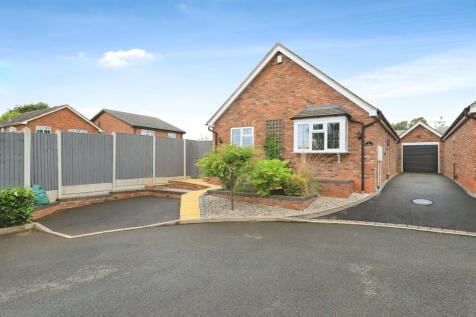 2 bedroom detached bungalow for sale