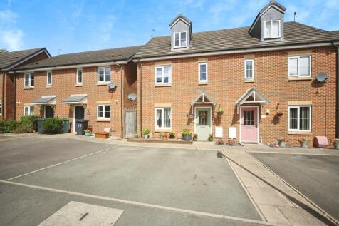 3 bedroom end of terrace house for sale