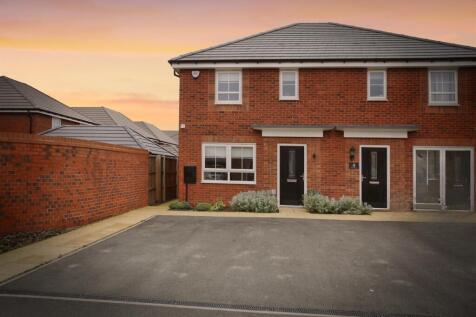 3 bedroom semi-detached house for sale