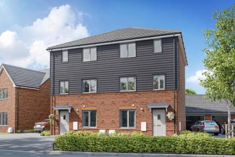 4 bedroom semi-detached house for sale