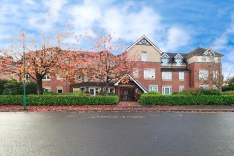 1 bedroom ground floor flat for sale