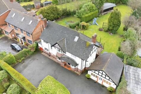 6 bedroom detached house for sale