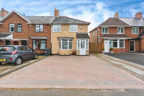 3 bedroom end of terrace house for sale